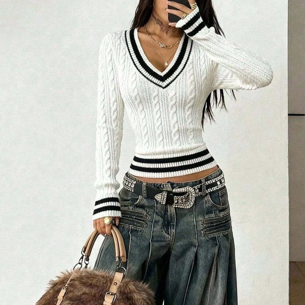 Multicolor Casual Women's Comfortable Collegiate Sweater - Picture 3 of 5